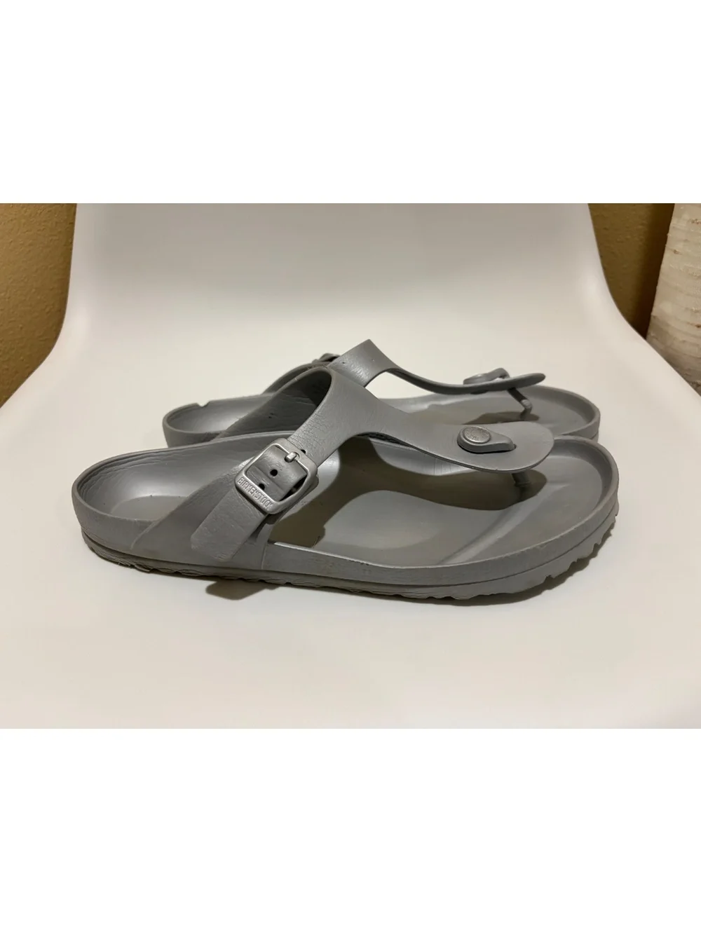 Women's gray Birkenstock Gizeh EVA sandals size 41 US size 10 shoes - Picture 2 of 10